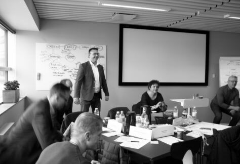 IT People Denmark_itledelsevest-squats